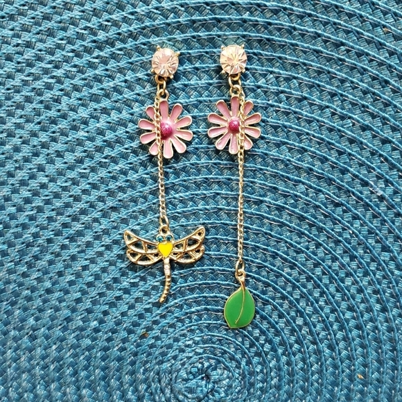Betsey Johnson Jewelry - Vintage Betsey Johnson Dragonfly Earrings
